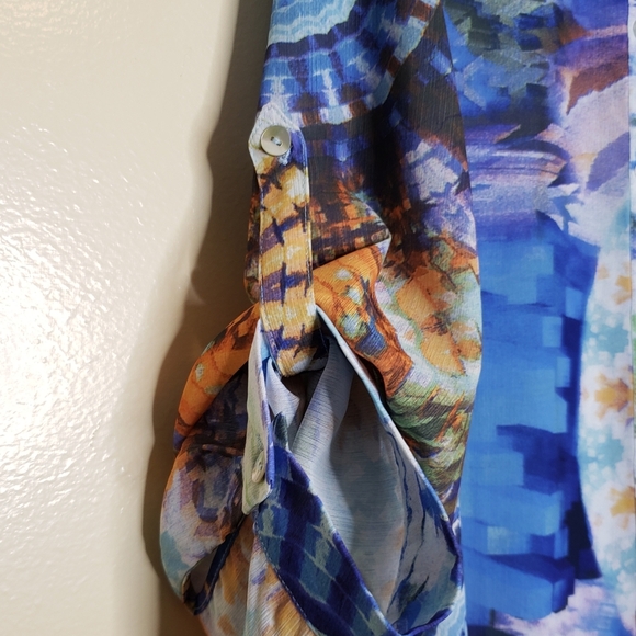 Macandme Long sleeve Button Down Tie Die Swirls Size Small - Picture 5 of 6